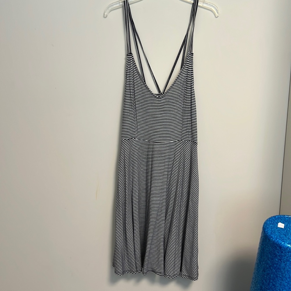 Soft Abercrombie and Fitch White and Navy Stripe Dress